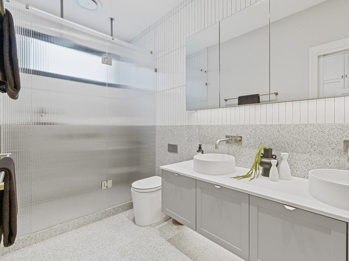 Ensuite — Extension and renovation in Thornbury, Melbourne