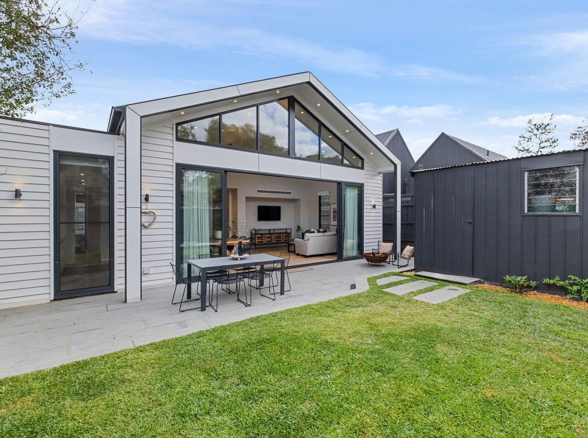 Thornbury rear extension with a raked-ceiling pavilion opening to the garden